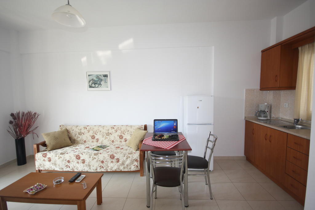 Pavloudis Apartments Psakoudia Room photo