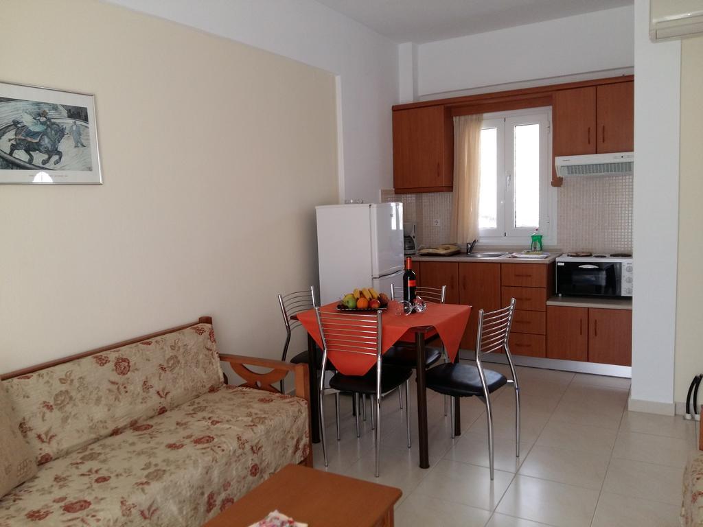 Pavloudis Apartments Psakoudia Exterior photo